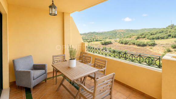 Golf Front Apartment in Los Gazules de Almenara