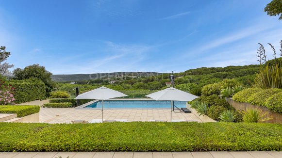 Contemporary Villa with Guest House in Sotogrande Alto