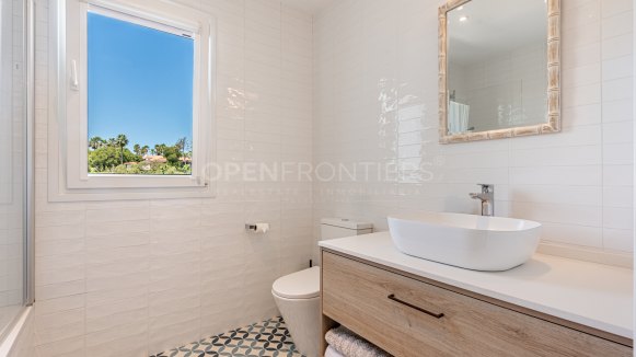 Renovated Villa with Private Pool and Gardens in Sotogrande Costa