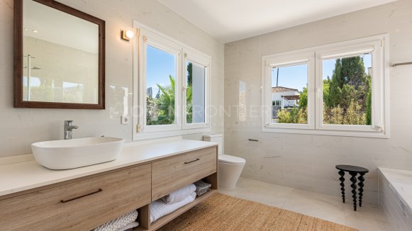 Renovated Villa with Private Pool and Gardens in Sotogrande Costa