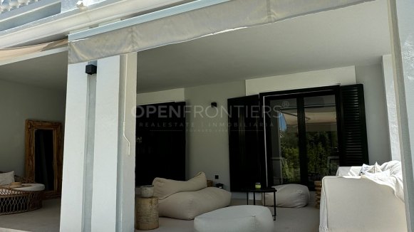 Contemporary Semi-Detached Villa with Private Pool in Sotogolf, Sotogrande