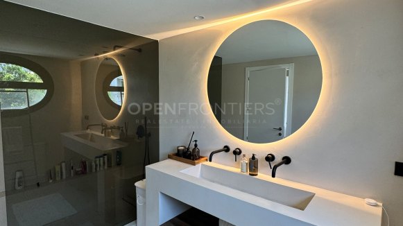 Contemporary Semi-Detached Villa with Private Pool in Sotogolf, Sotogrande