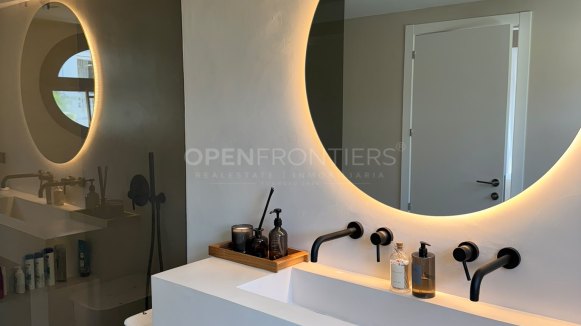 Contemporary Semi-Detached Villa with Private Pool in Sotogolf, Sotogrande