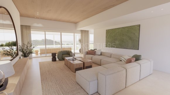 Modern Frontline Golf Villa with Lake Views in Sotogrande Alto