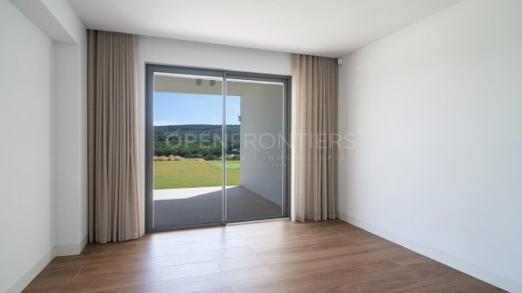 Modern Frontline Golf Villa with Lake Views in Sotogrande Alto