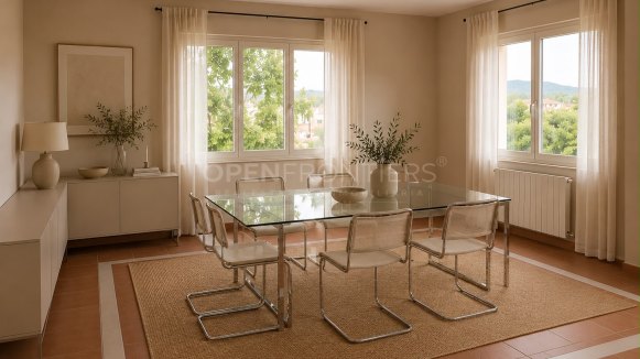 Recently Renovated Villa with Panoramic Views and Private Pool in Sotogrande Costa