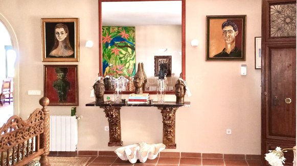 Recently Renovated Villa with Panoramic Views and Private Pool in Sotogrande Costa