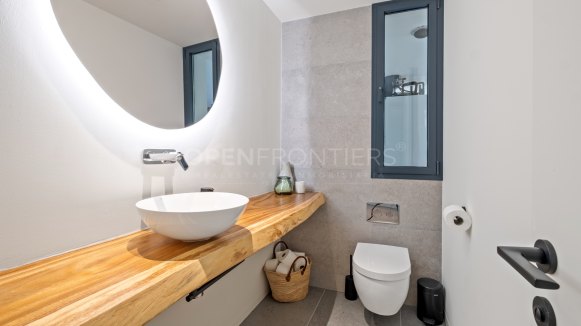 Ground Floor Apartment with Private Garden in Village Verde, Sotogrande