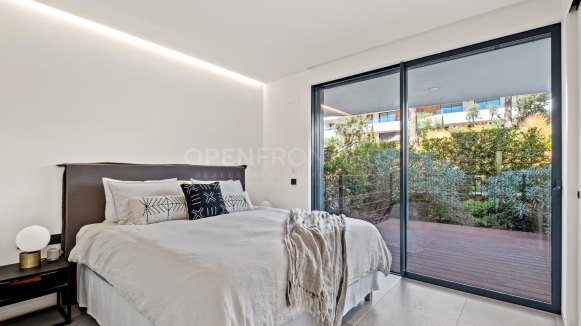 Ground Floor Apartment with Private Garden in Village Verde, Sotogrande