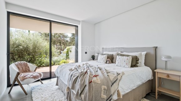 Ground Floor Apartment with Private Garden in Village Verde, Sotogrande