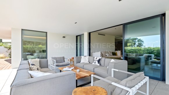 Ground Floor Apartment with Private Garden in Village Verde, Sotogrande