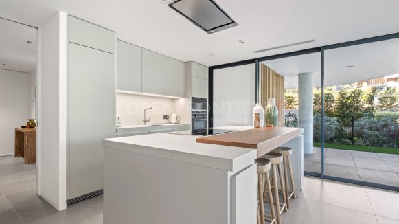 Ground Floor Apartment with Private Garden in Village Verde, Sotogrande