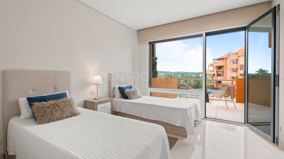 Appartement met 2 slaapkamers in Ribera del Marlin, Sotogrande