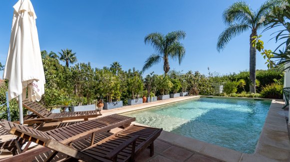 Ruime familievilla met 6 slaapkamers in Zone B, Sotogrande