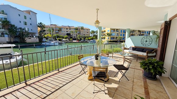 Canal-Side Apartment with Berth in Isla Carey, Sotogrande Marina