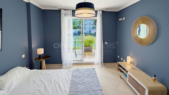 Canal-Side Apartment with Berth in Isla Carey, Sotogrande Marina