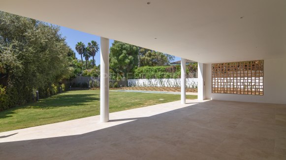 Contemporary new build villa in Sotogrande Costa
