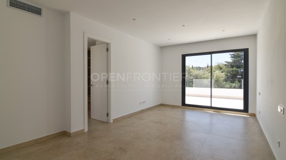 Contemporary new build villa in Sotogrande Costa