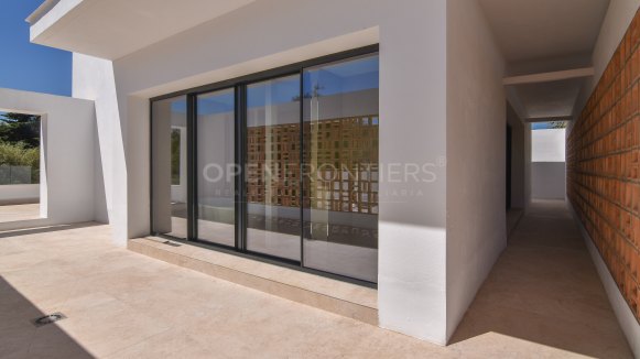Contemporary new build villa in Sotogrande Costa