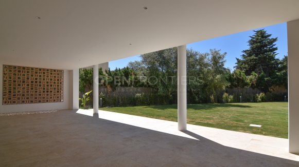 Contemporary new build villa in Sotogrande Costa