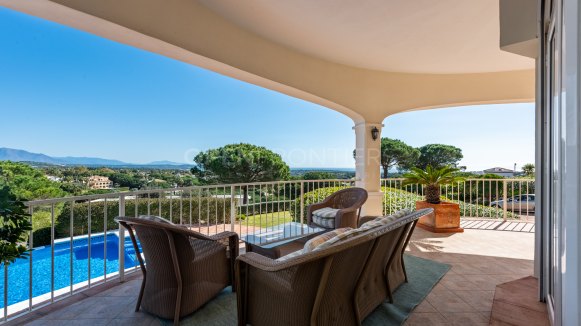 Family villa in Sotogrande Alto with panoramic sea views