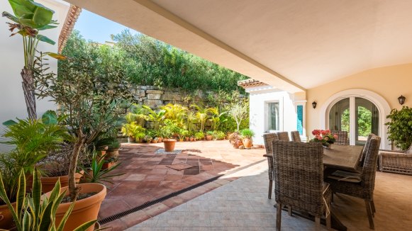 Family villa in Sotogrande Alto with panoramic sea views