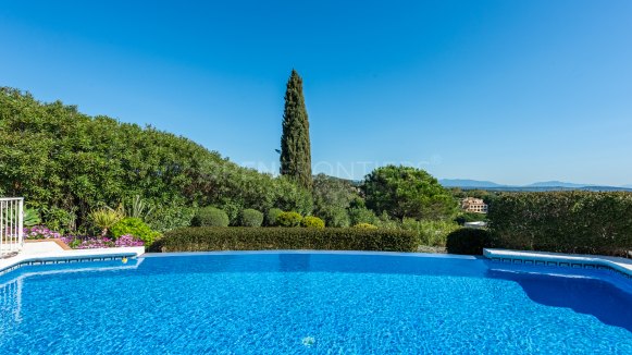 Family villa in Sotogrande Alto with panoramic sea views