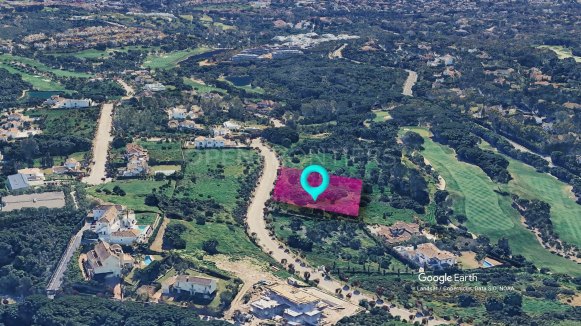 Exclusive plot in La Reserva de Sotogrande with views of Gibraltar and the golf course