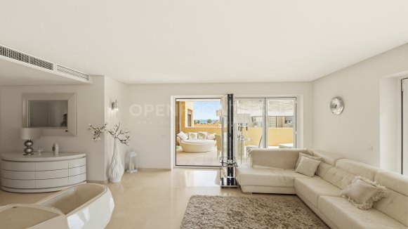 Luxury apartment in Ribera del Marlin with sea and marina views