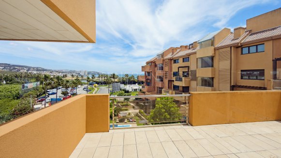 Luxury apartment in Ribera del Marlin with sea and marina views