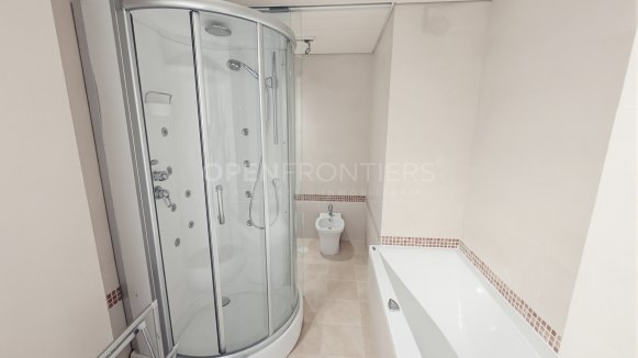Luxury apartment in Ribera del Marlin with sea and marina views