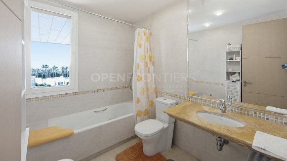 Luxury apartment in Ribera del Marlin with sea and marina views