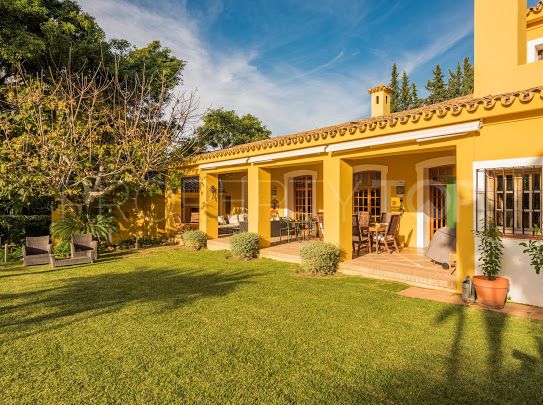 Villa with 5 bedrooms for sale in El Paraiso, Estepona | Crystal Shore Properties