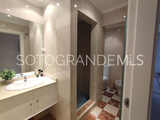 Comprar apartamento planta baja de 2 dormitorios en Marina de Sotogrande | Michael Lane Assiciates