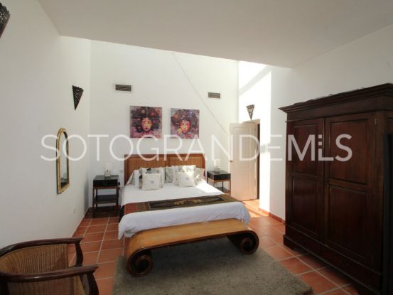 Villa a la venta de 5 dormitorios en Sotogrande Alto | Michael Lane Assiciates