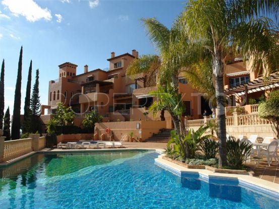 Nueva Andalucia 3 bedrooms penthouse for sale | Luxury Villa Sales