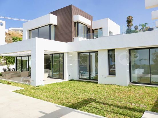 Villa with 6 bedrooms for sale in La Alqueria, Benahavis | Luxury Villa Sales
