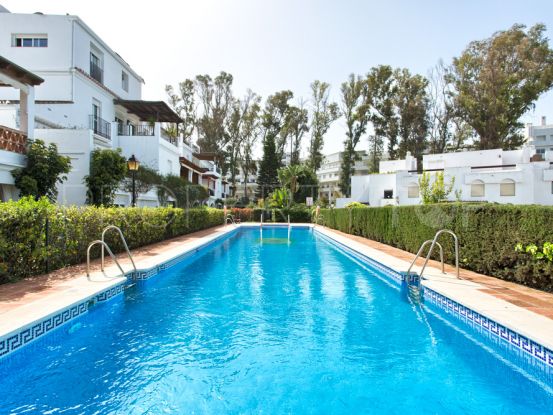 For sale ground floor apartment with 3 bedrooms in San Pedro Playa, San Pedro de Alcantara | Amigo Inmobiliarias