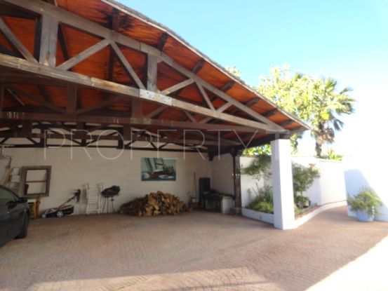 For sale 6 bedrooms villa in Valle Romano, Estepona | Discount Property Center