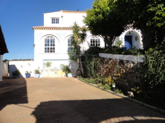 For sale 6 bedrooms villa in Valle Romano, Estepona | Discount Property Center