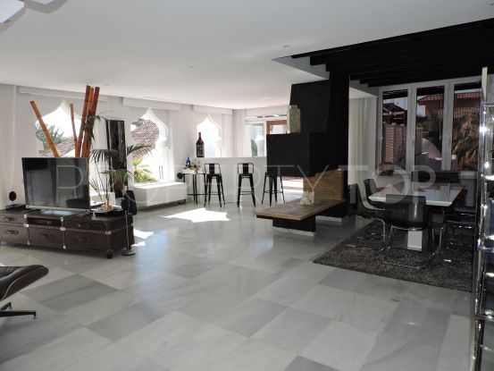 For sale duplex penthouse in Alcazaba | Gabriela Recalde Marbella Properties