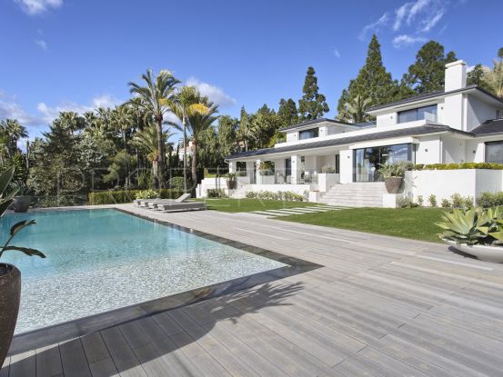 For sale villa in Hacienda las Chapas with 5 bedrooms | Amrein Fischer