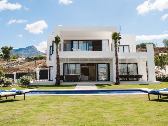 Villa in Los Olivos | Amrein Fischer