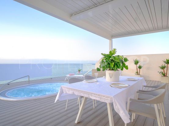 Atico a la venta en Estepona | Terra Realty
