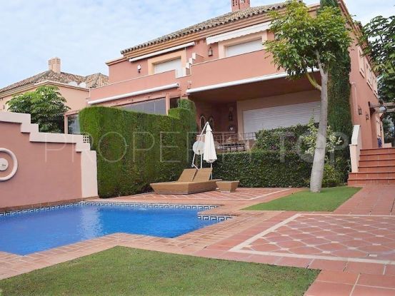 4 bedrooms semi detached villa in Altos de Puente Romano for sale | Benimar Real Estate