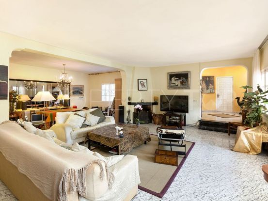 Villa for sale in San Pedro de Alcantara | Excellent Spain
