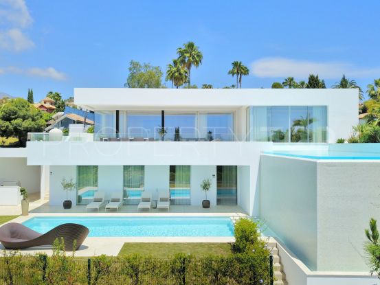 Villa for sale in El Herrojo with 6 bedrooms | Inmobiliaria Luz