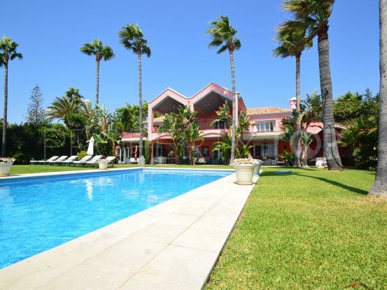 Villa in Guadalmina Baja with 7 bedrooms | Cosmopolitan Properties