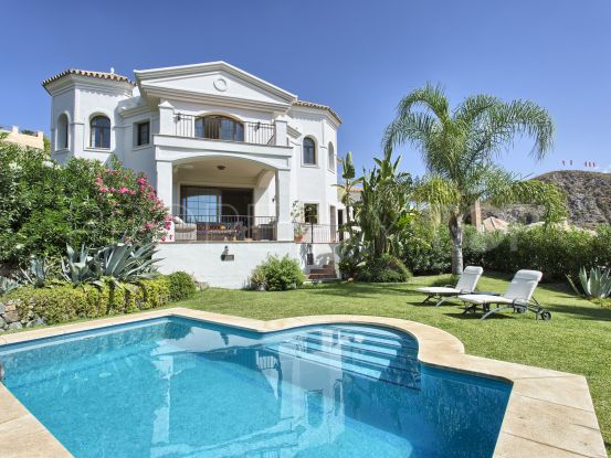 4 bedrooms Lomas de La Quinta villa for sale | Benarroch Real Estate