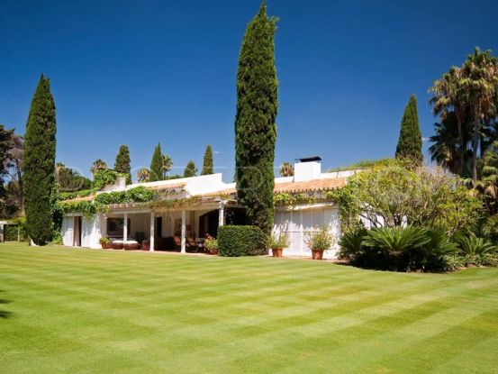 Villa with 8 bedrooms for sale in Sotogrande Costa | SotoEstates
